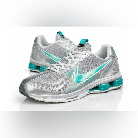 Nike Shoes - Nike Women's shox Running Shoes size 12